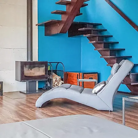 Cozy In With Wifi *