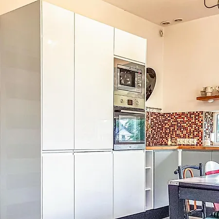 Cozy Home In Nowe Warpno With Wifi 別荘 ノベ・バルプノ