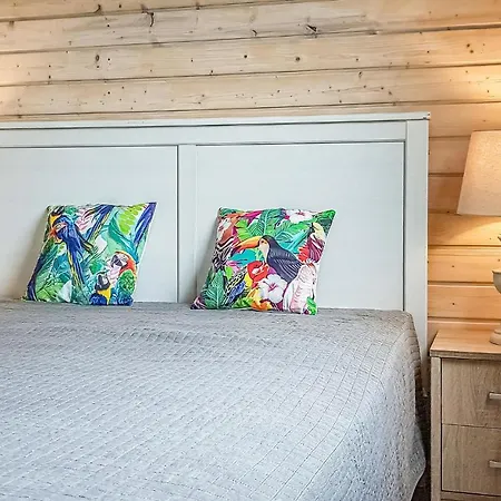 בית נופש Beautiful In With Wifi